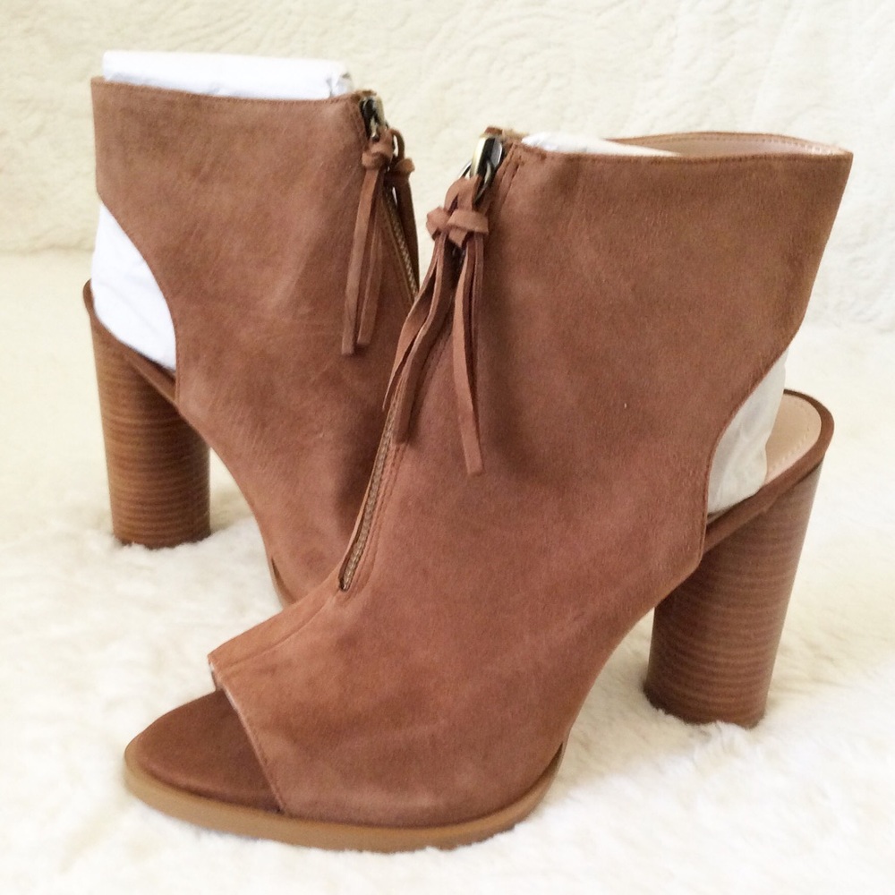 🌹FRENCH CONNECTION OPEN TOE BOOTIE🌹